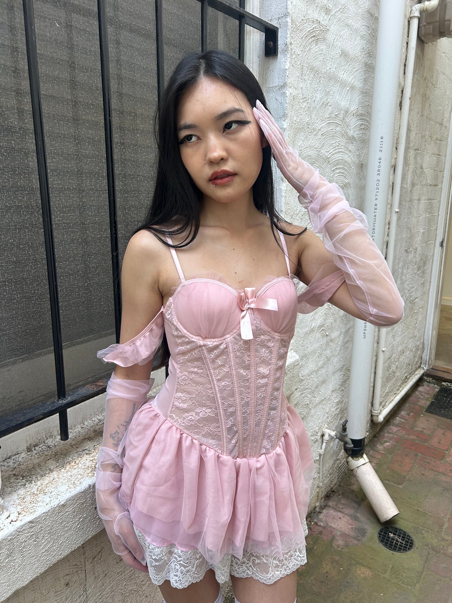 Full sheer gloves