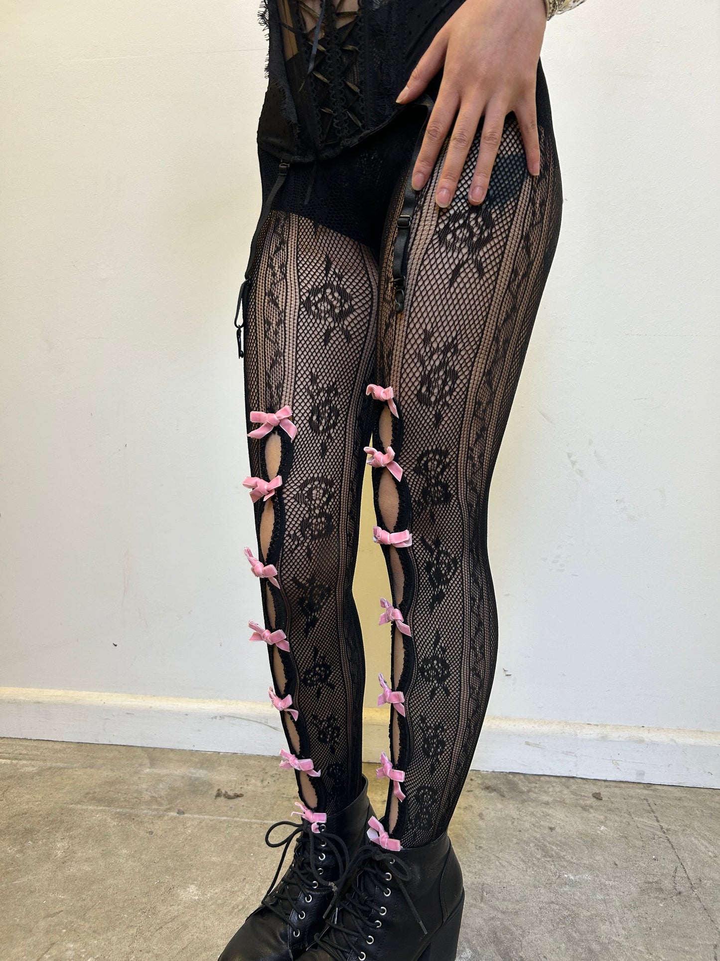 Full lace bow stocking